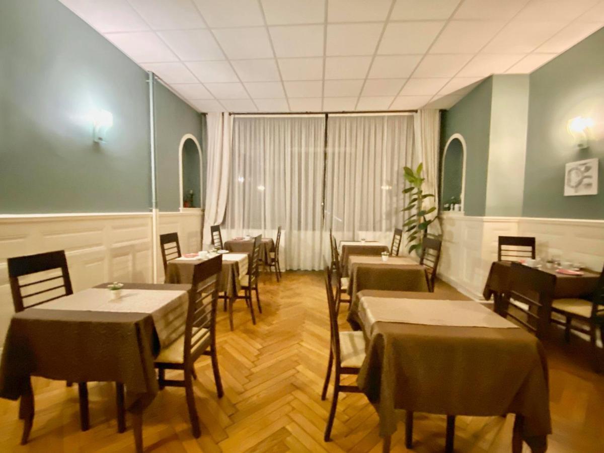 Authentic By Balladins, Hotel Le Carre D'Aix Aix-les-Bains Exterior photo